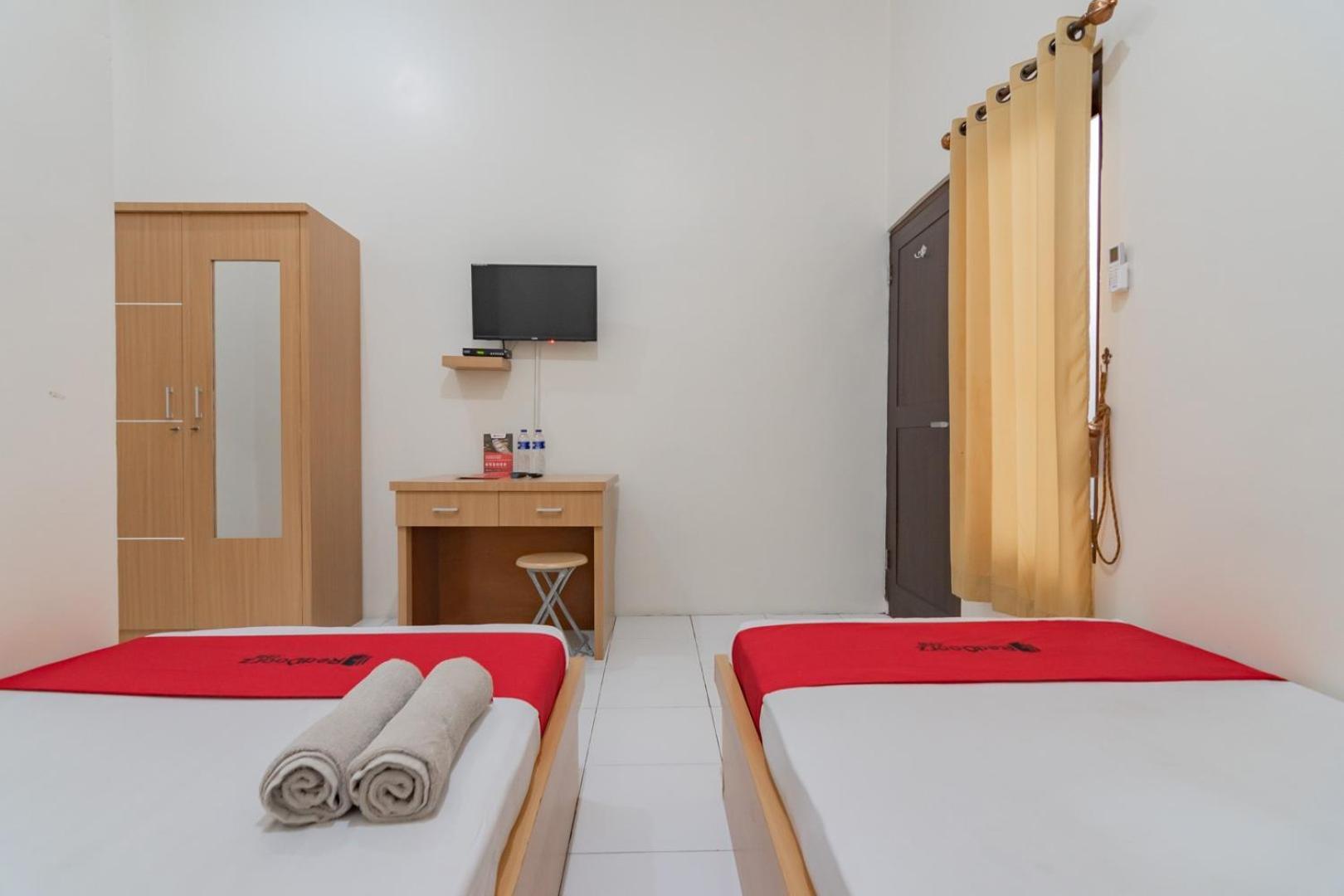 Reddoorz Near Universitas Siliwangi Wisma tamu